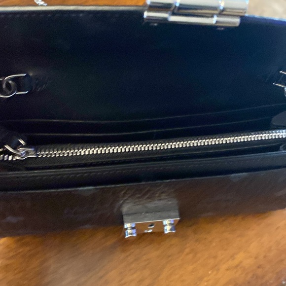 Brand new MCM Patricia clutch bag with the chain beautiful to go out with - Picture 2 of 4